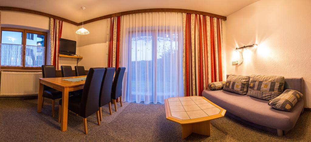 Pension Schweizerhof Waidring Habitación foto